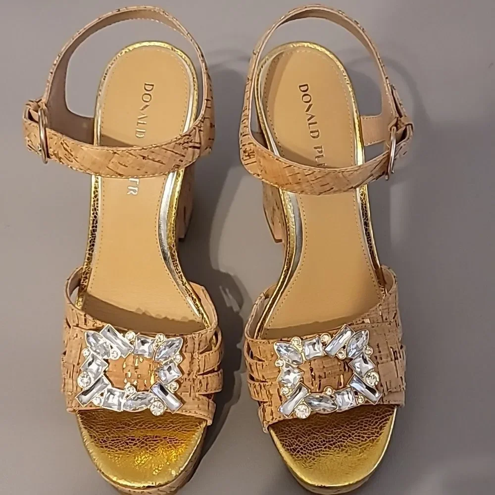 Donald J. Pliner Galatea Crystal Platform Wedge Sandals Size 10 M